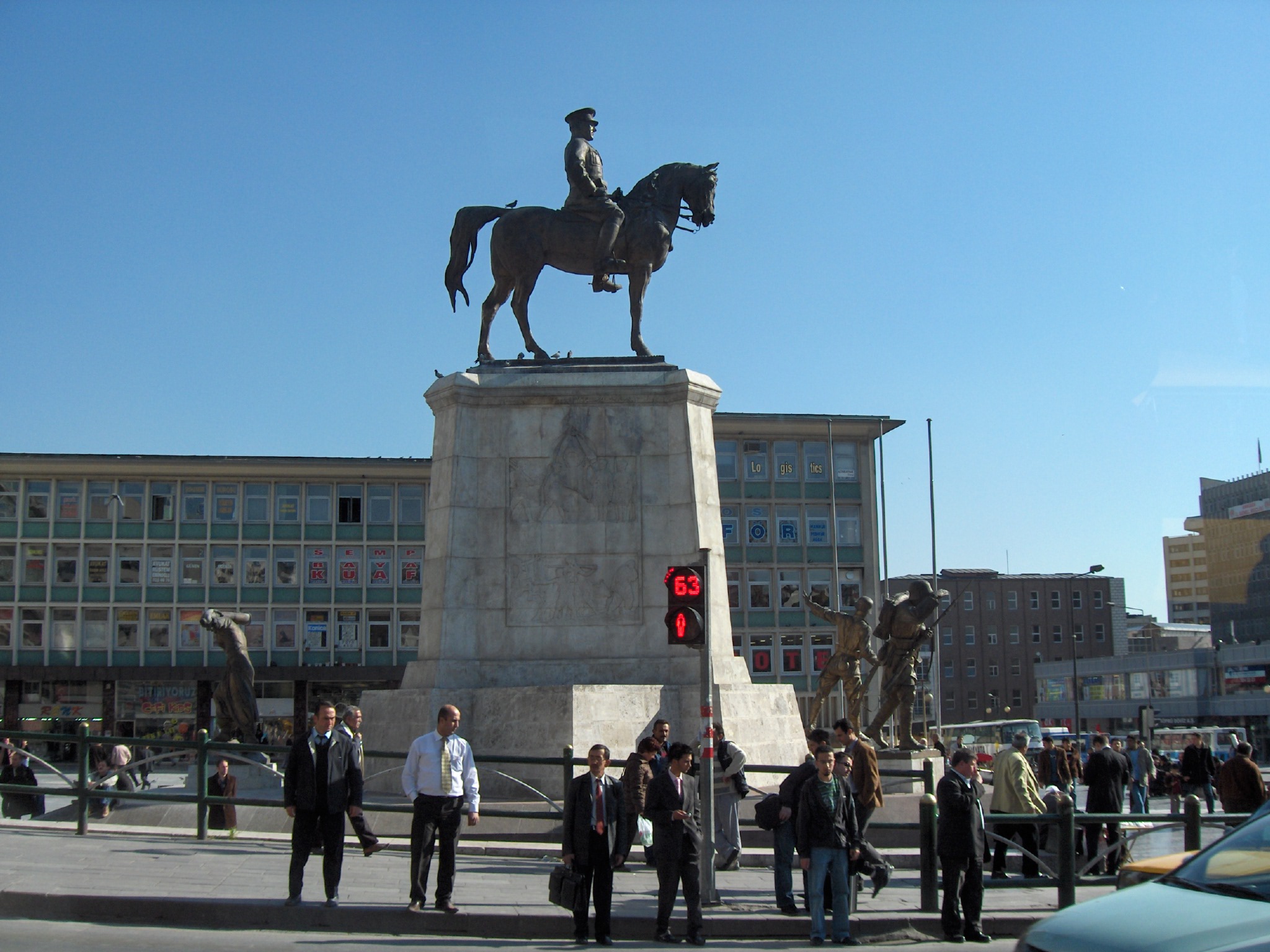 Atatürk Boulevard - Wikipedia, the free encyclopedia